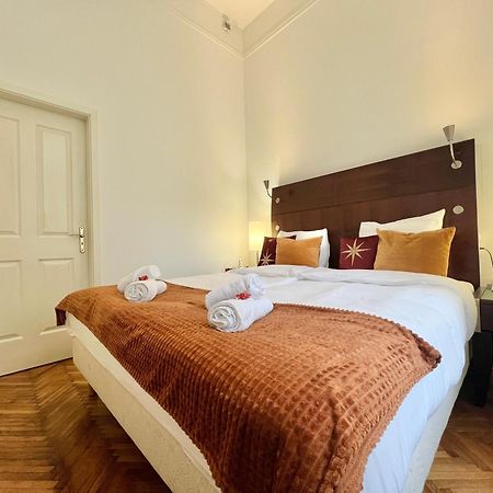 Elizabeth'S Treasure Deluxe Apartment Budapest Ngoại thất bức ảnh