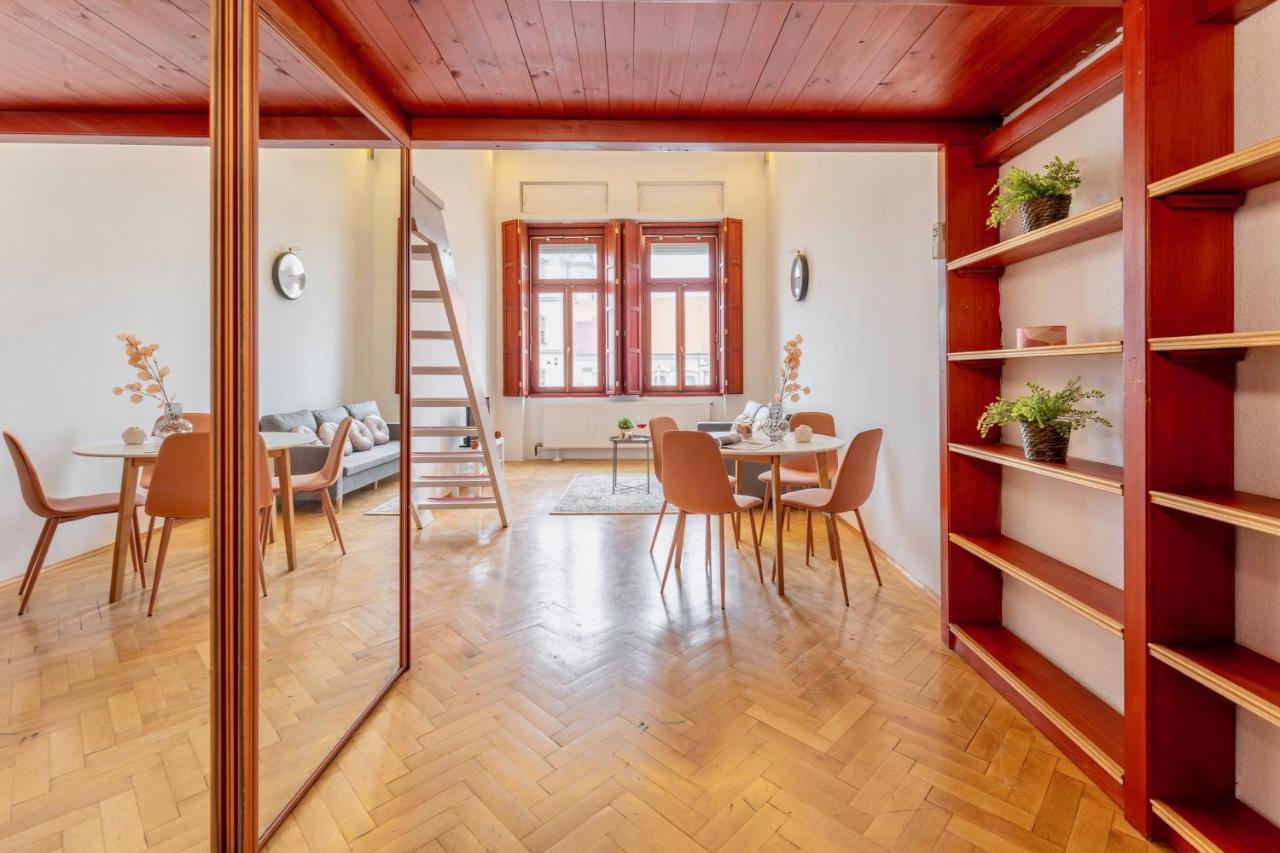 Elizabeth'S Treasure Deluxe Apartment Budapest Ngoại thất bức ảnh
