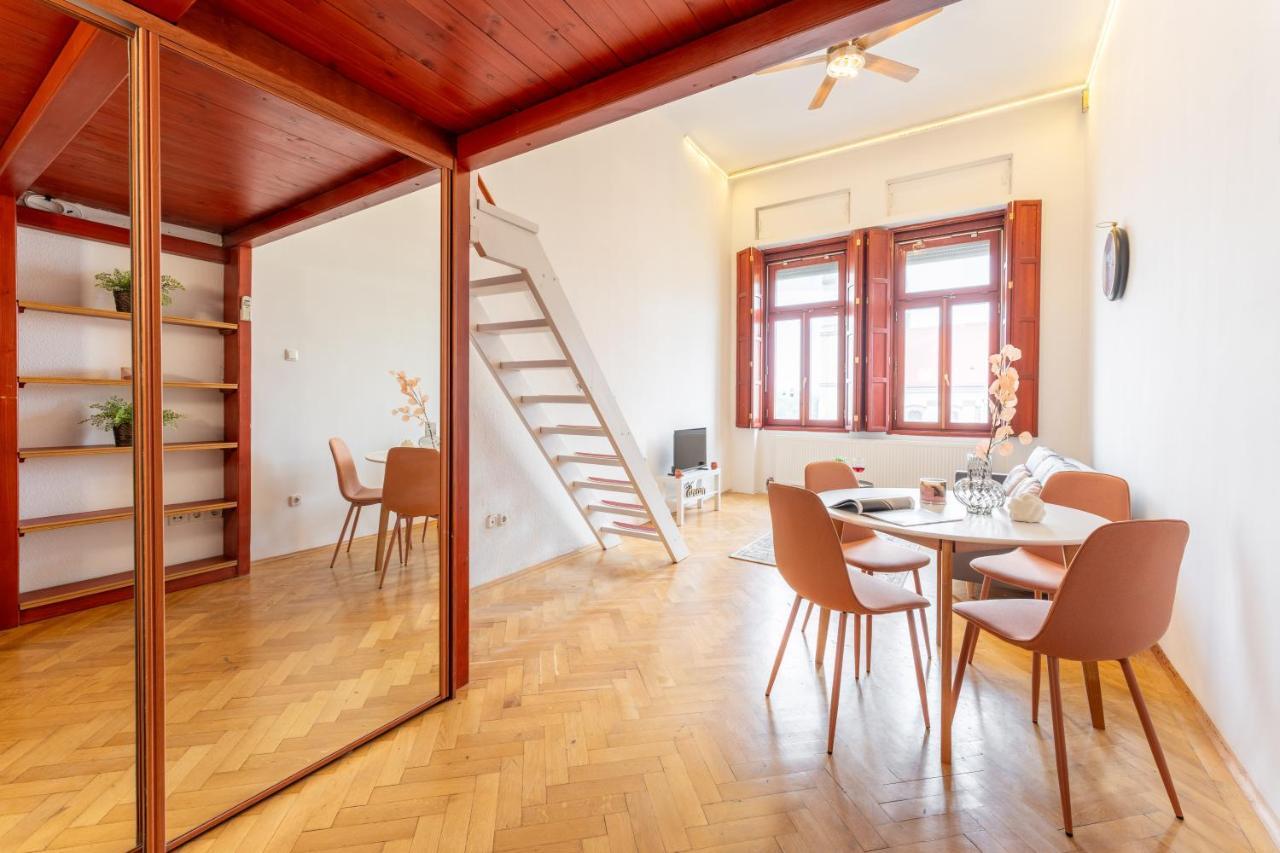 Elizabeth'S Treasure Deluxe Apartment Budapest Ngoại thất bức ảnh