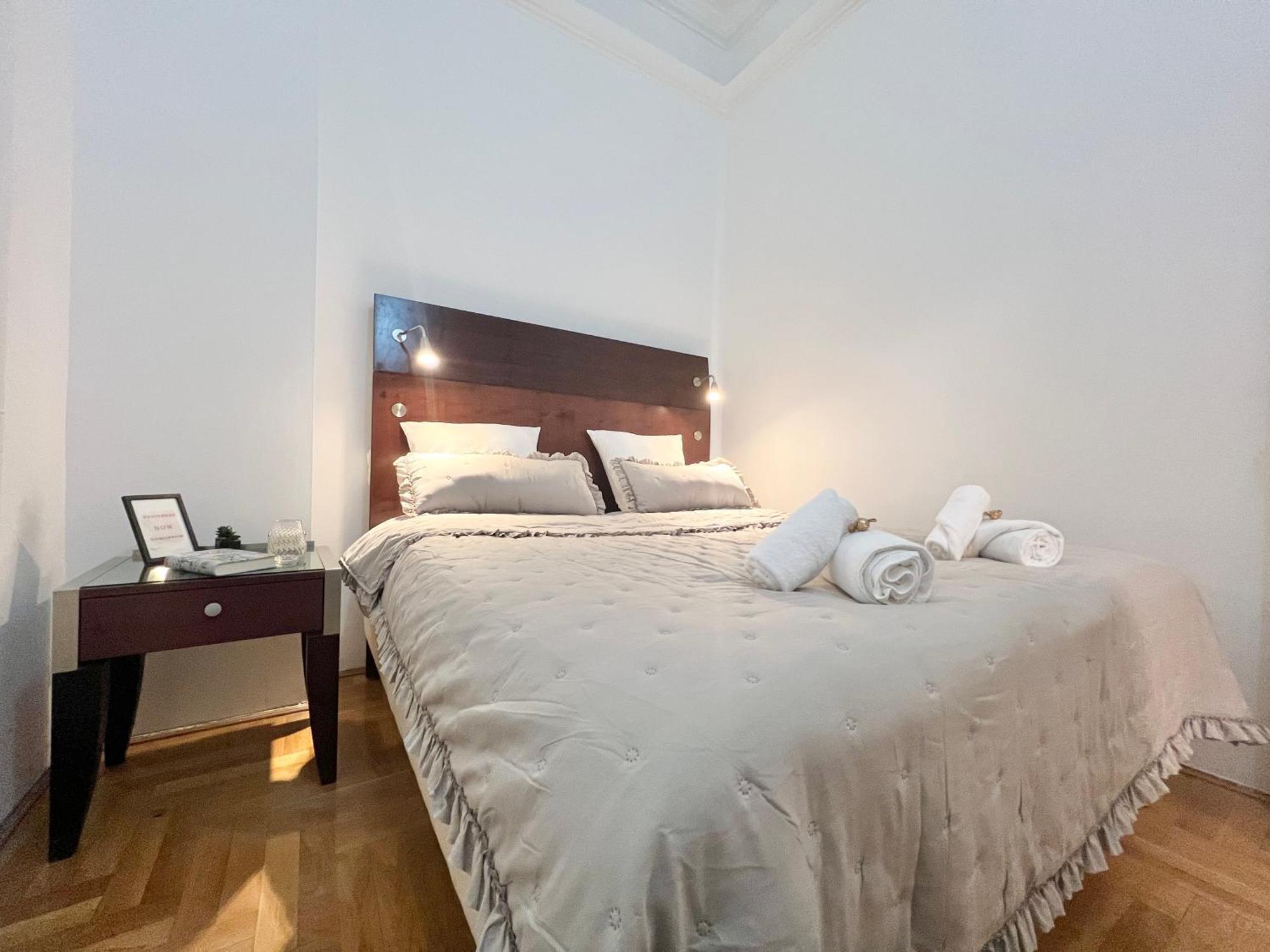 Elizabeth'S Treasure Deluxe Apartment Budapest Ngoại thất bức ảnh